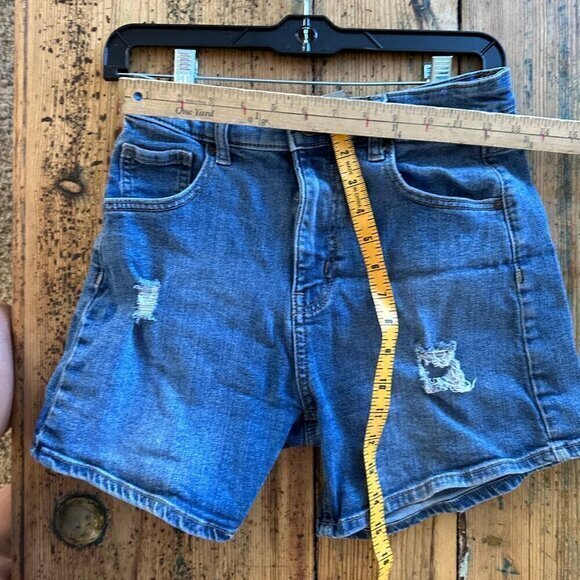 RSQ Super High-Rise Mom Jean‎ Shorts   Size 24 - Picture 2 of 6